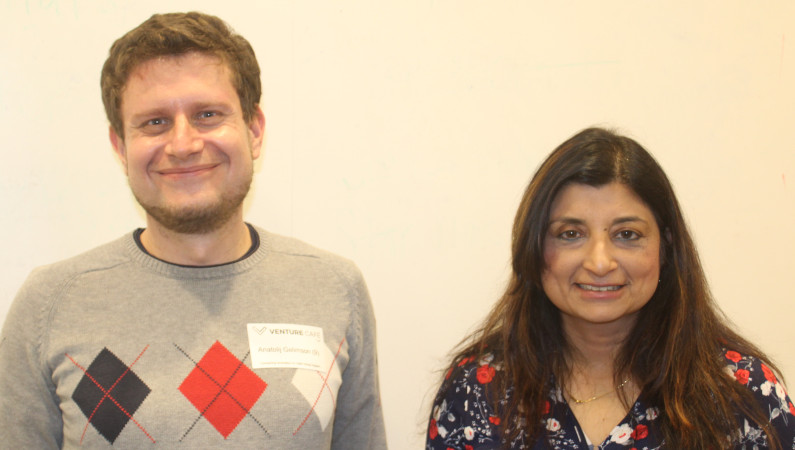 Caught Schmoozing at Venture Cafe-STL